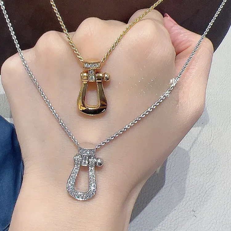 新款满钻马蹄扣项链中号精雕弗雷德U型交叉锁骨链女饰品