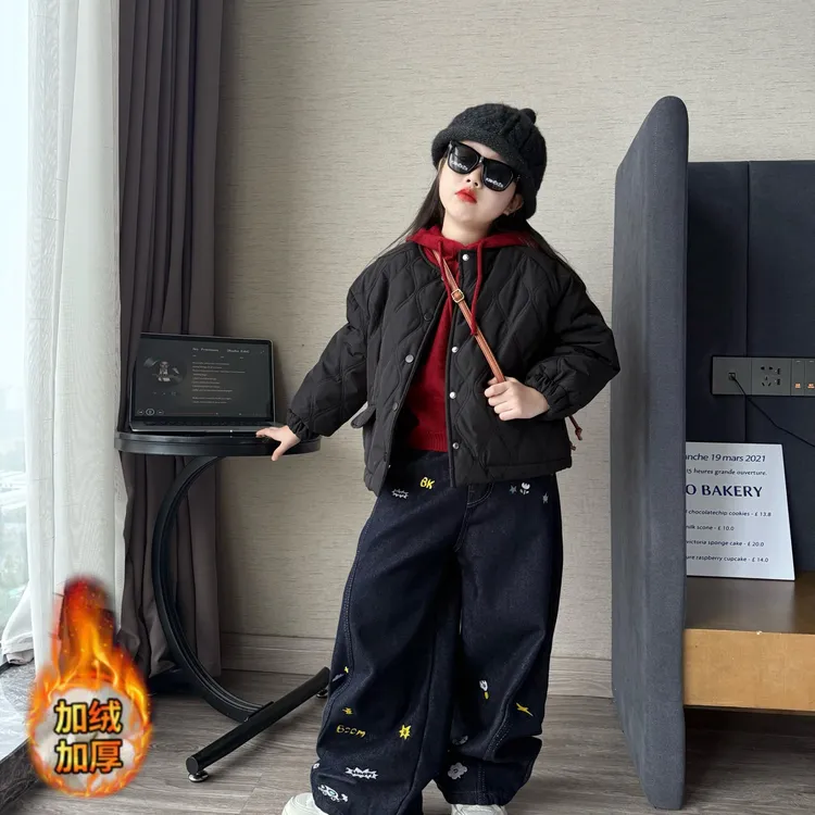 女童冬季韩版绗棉棉衣外套中大童加厚毛衣两件套绣花牛仔弯刀裤潮