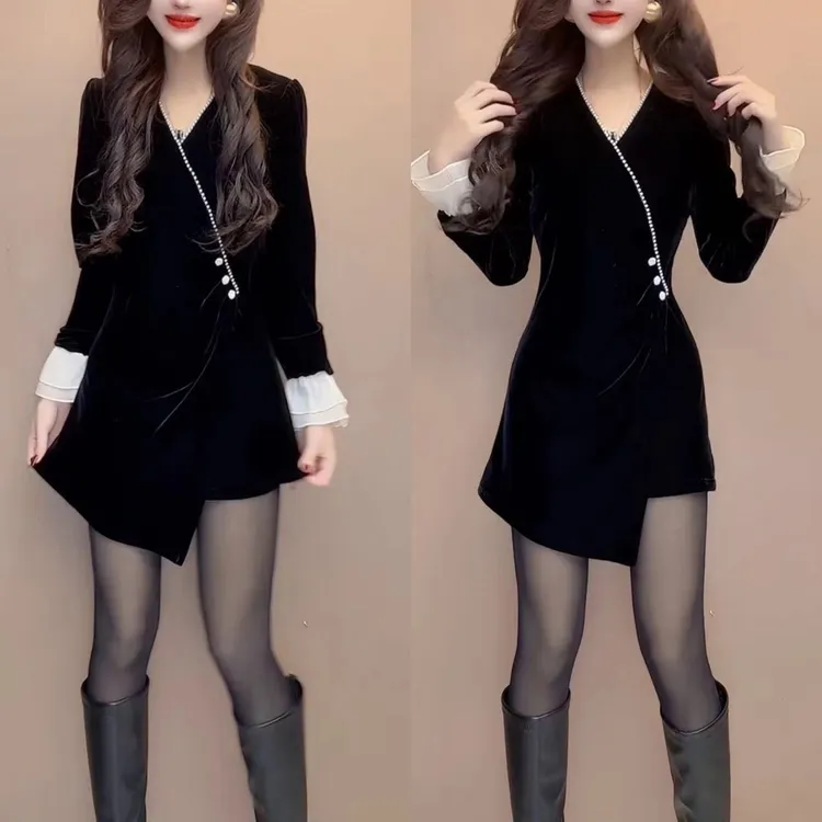 包臀裙V领缝珠长袖连衣裙设计感女装收腰网红