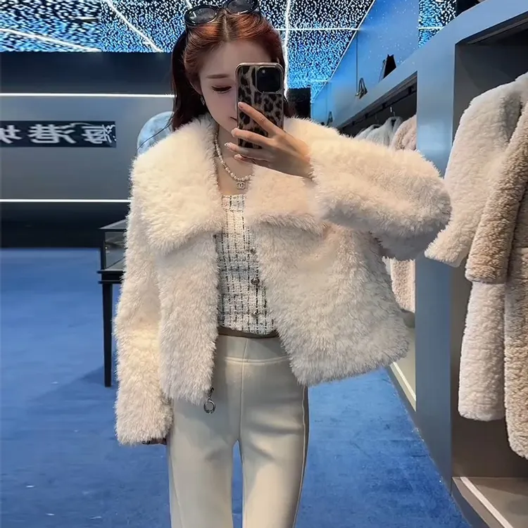洋气减龄翻领毛毛皮草外套女秋冬加厚皮毛一体羊羔毛小个子上衣