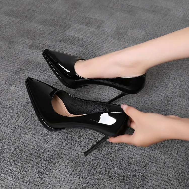 黑色10cm高跟鞋女细跟2025新款防水台不累脚气质高级尖头职业单鞋