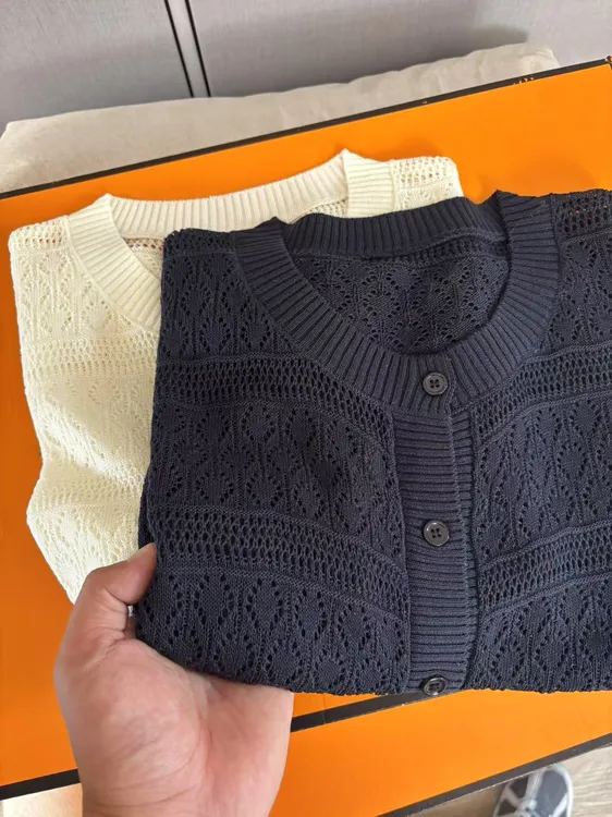 《简约》麻    新款圆领开衫镂空百搭针织衫女