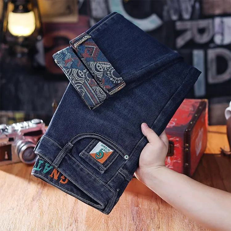 色织提花秋季新款2025牛仔裤男款弹力小直筒百搭长裤子高端刺绣潮