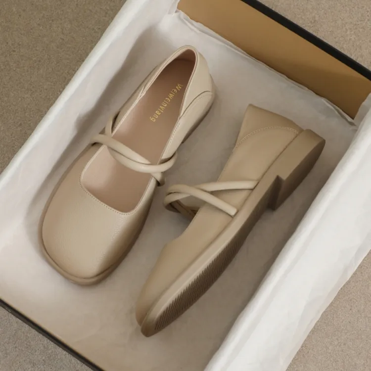 玛丽珍小皮鞋女2025新款夏季甜美软底不累脚低粗跟单鞋大码41-43