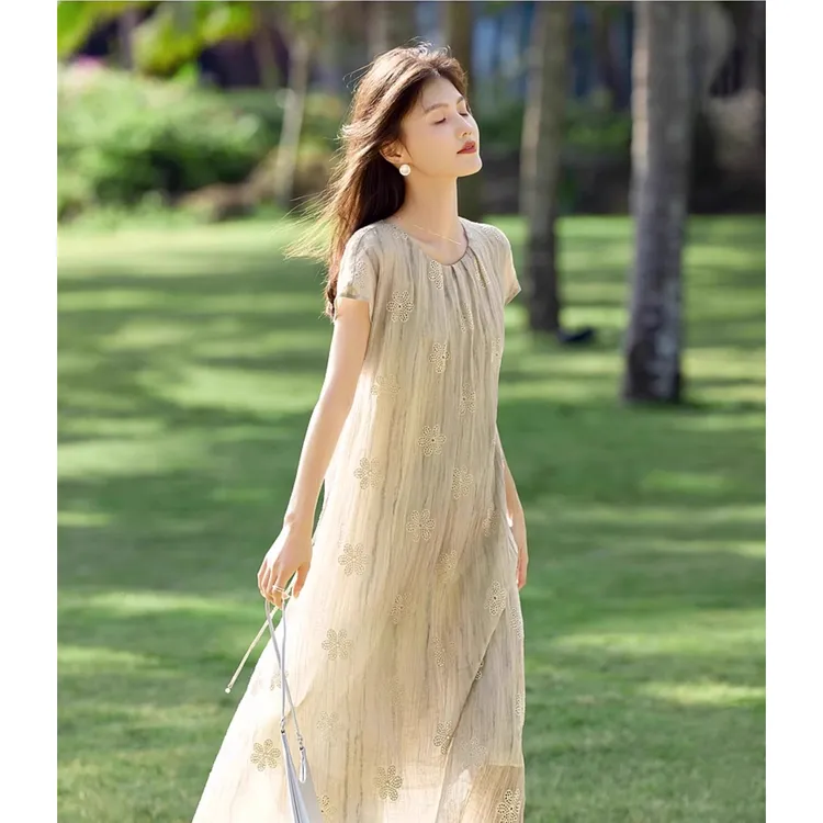 2025夏莱赛尔绣花镂空晕染连衣裙女夏季新款今年流行收腰显瘦裙