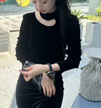 王姐专属-2025早秋新法式挂脖露锁骨设计感时髦上衣【娇姿-66333】