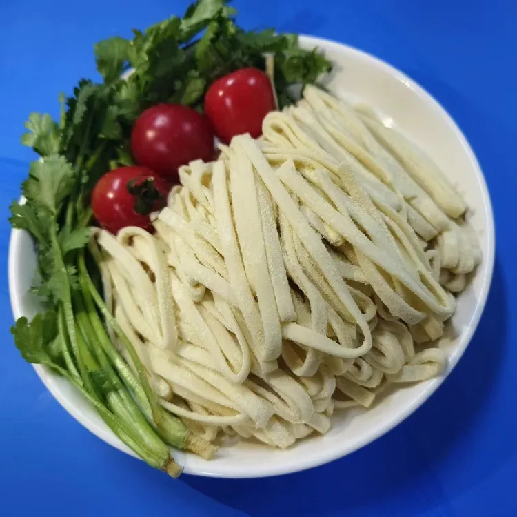 老式鲜湿刀切面宽面调新鲜健康鲜香手工工艺筋道爽滑顺丰包邮
