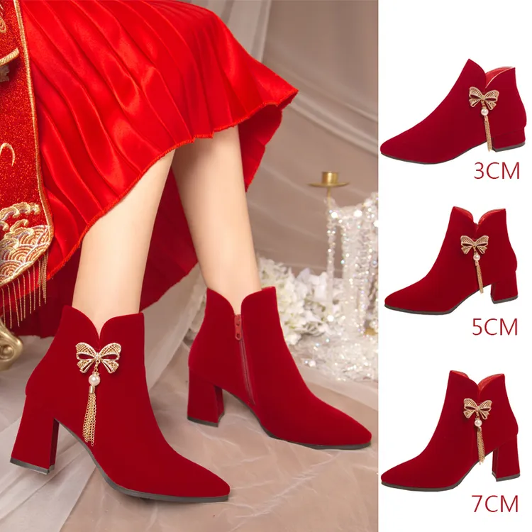 冬季婚鞋女2025新款红色高跟鞋粗跟秀禾婚纱两穿结婚新娘靴子