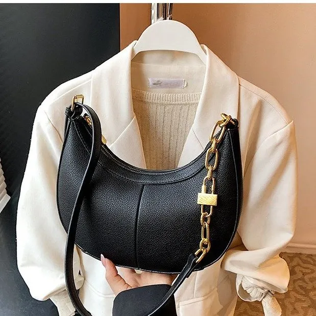2025流行法式小众设计包包女百搭高级感链条单肩手提包腋下包
