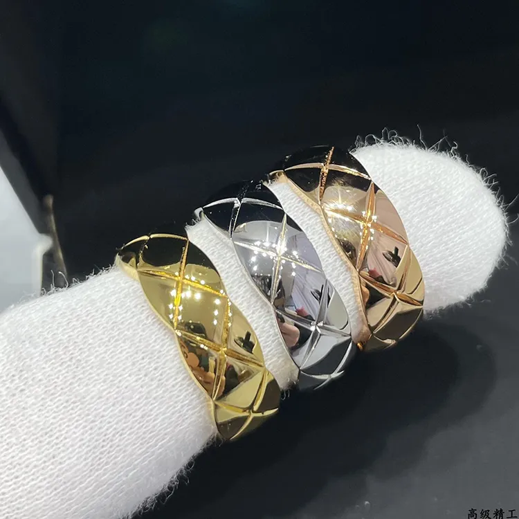 18K金宽版电镀菱格纹满钻戒指时尚百搭带钻圆形精美银色女士气质