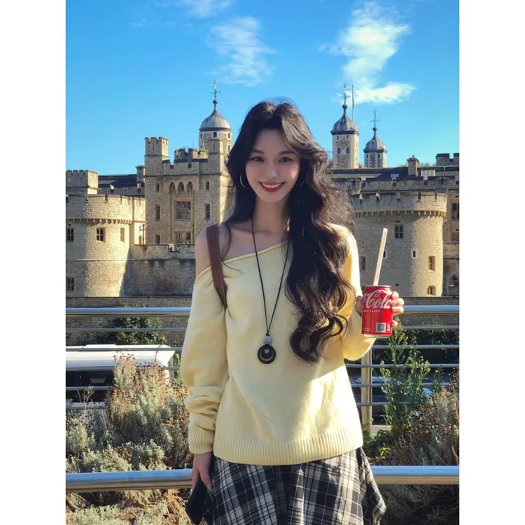 parkyeon韩系ins风多巴胺穿搭纯欲斜肩上衣女早秋季格纹半身裙