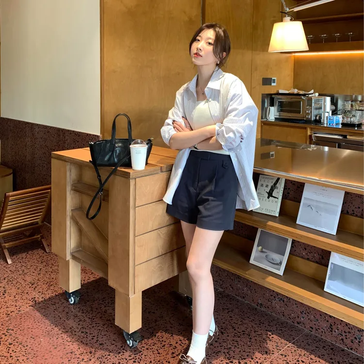 法式短裤女夏季薄款高腰西装休闲热裤子显瘦2025新款a字美式辣妹