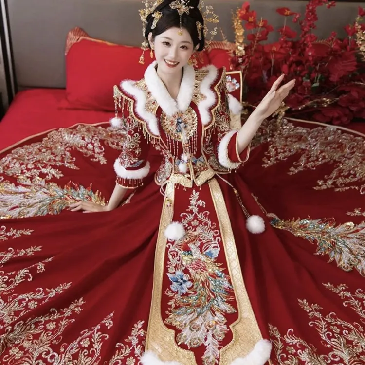 丝绒秀禾服2025秋冬季新款毛领结婚礼服新中式嫁衣古风敬酒出阁服