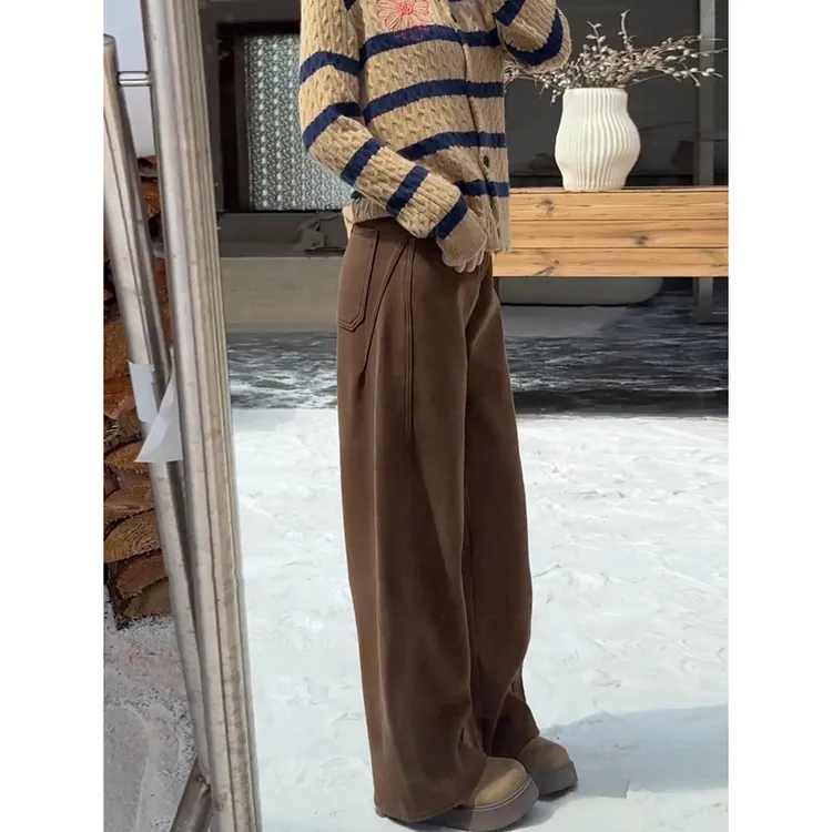 加绒加厚美拉德咖色弯刀牛仔裤女冬季新款大码胖mm显瘦宽松阔腿裤