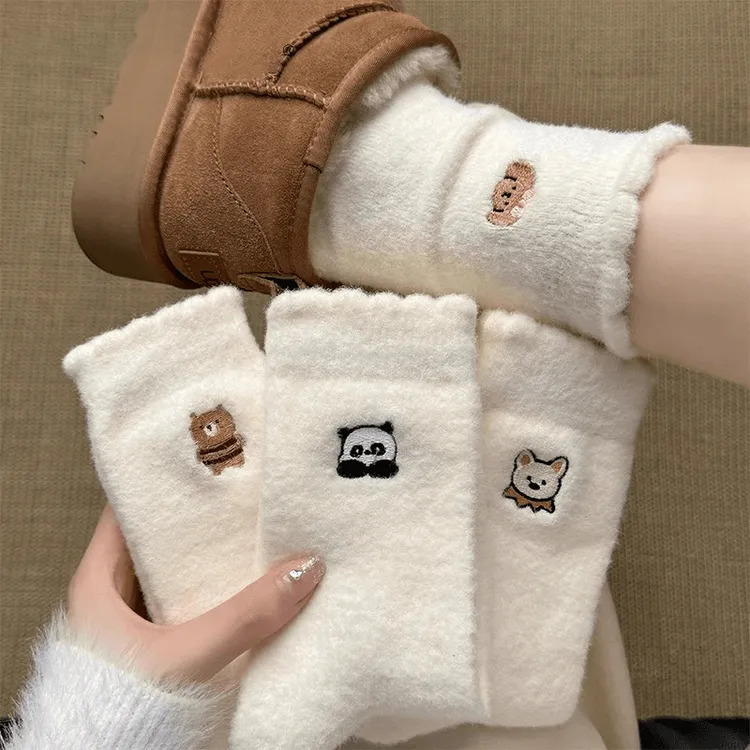 白色毛绒袜子女中筒袜秋冬季加厚加绒澳绒居家保暖月子地板袜长袜