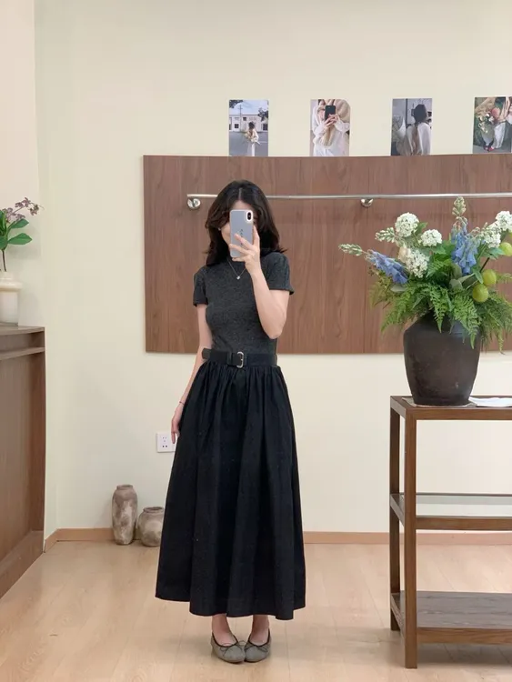 婳婳同款秋季时尚拼接收腰显瘦气质A字连衣裙