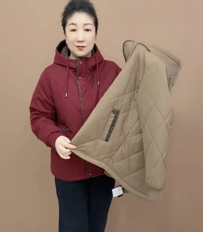 《专柜品质》冬季气质中老年女装妈妈款韩版保暖外套连帽宽松棉服5