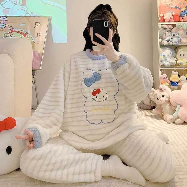 珊瑚绒睡衣女款冬季加绒加厚保暖可爱加大码宽松胖MM家居服套装