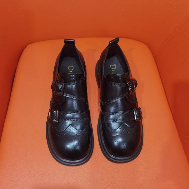 2025春季女士时尚百塔圆头乐福单鞋