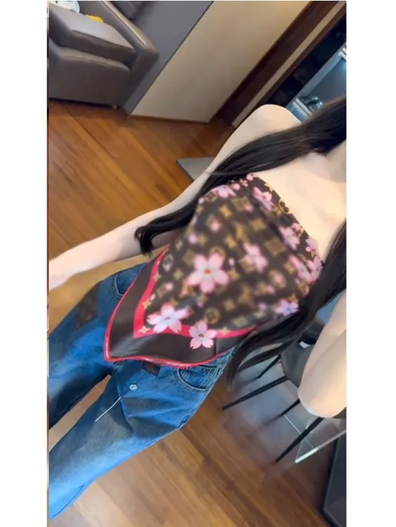 樱花印花/韵味十足 高级感法式性感辣妹抹胸背心上衣牛仔裤两件套