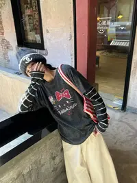 루루가−（精致首秀）韩系拼接条纹2025新款秋季hellokitty精致印花长袖