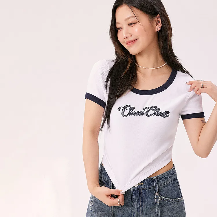 CHUU夏季女装字母刺绣设计拼接撞色辣妹穿搭韩系女团风T恤