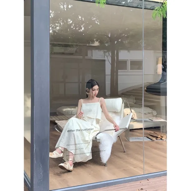 【赵小小&几何艺术】27273 不规则纯色吊带背心上衣+高腰百搭花苞裙