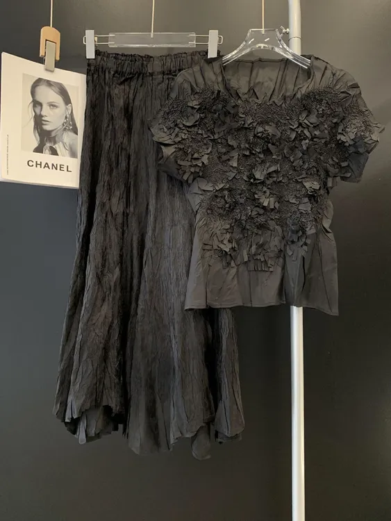 褶皱立体花朵短袖半身裙套装手工堆花显瘦纯色长袖T恤女春夏新款