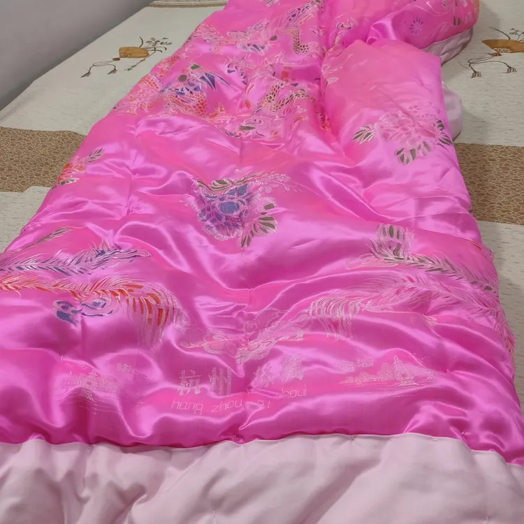 七八十年代软缎被面做的棉被怀旧复古丝滑布料手工婚庆