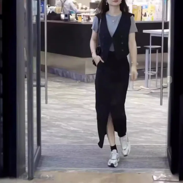 大爱美依缘夏季新款修身打底衫马甲半身裙套装时尚显瘦