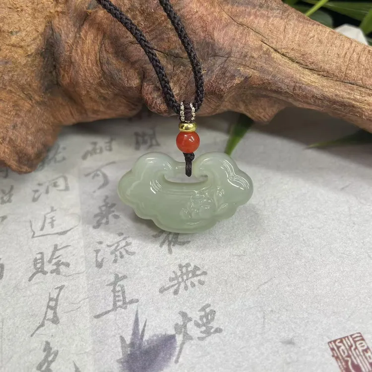 【润家玉】和田玉莲花锁吊坠挂件多样性发其一 R99-177