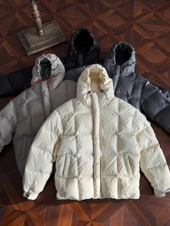 新国标90白鸭绒冬季羽绒服新款撞色保暖短款连帽情侣加厚防寒服