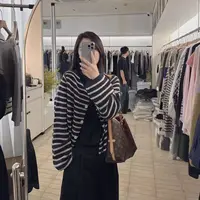 0115黑米条纹毛衣外套