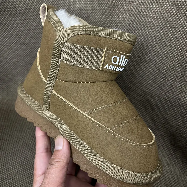 雪地靴冬季男童女童加绒加厚防水保暖魔术贴户外学生棉靴