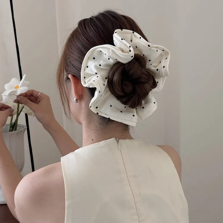 E4067 重磅！法式波点发圈ins超大木耳边花苞缎面大肠圈气质 发绳