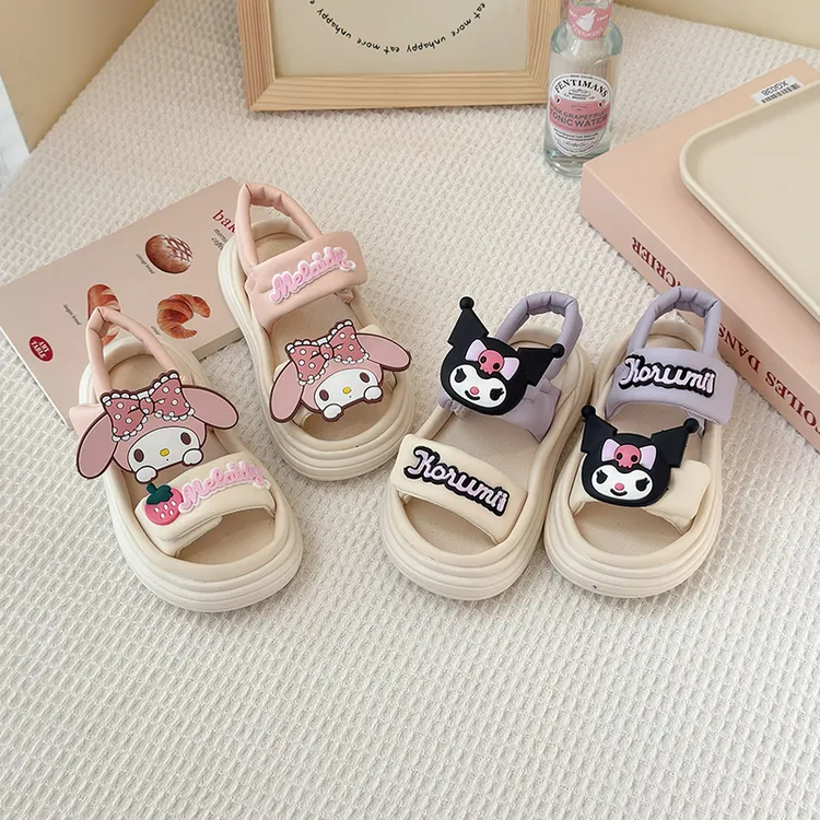 女童凉鞋半包头2025夏季新款女孩美乐蒂洋气公主鞋踩屎感软底沙滩