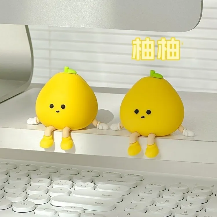 2025新款可爱小柚子创意网红汽车摆件车载车内车上屏幕趴趴装饰品