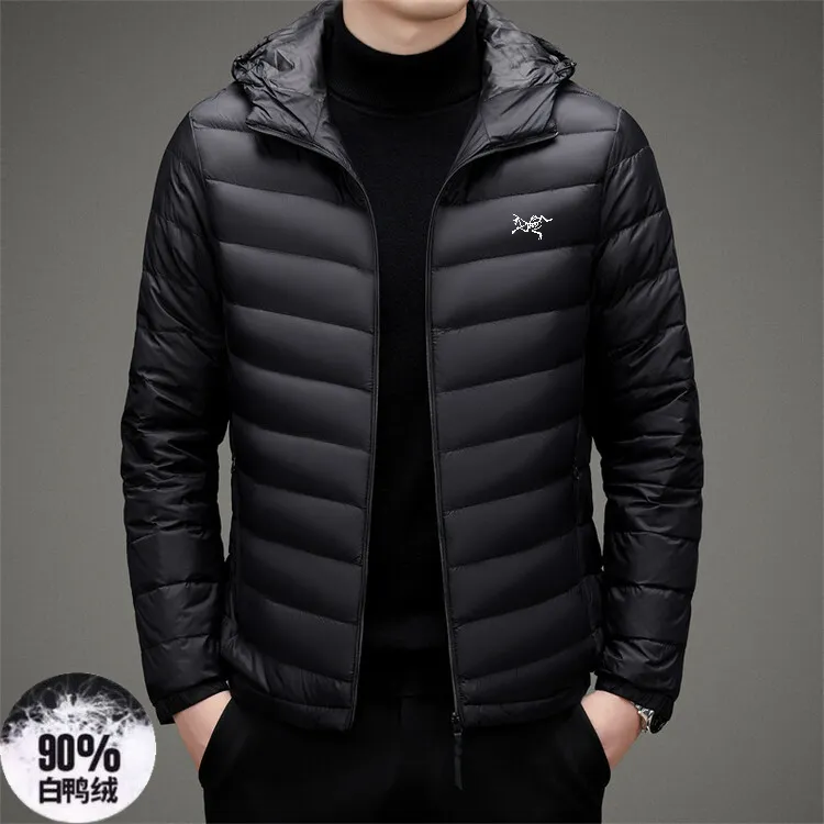 【奥特莱斯撤柜】时尚百搭鸟连帽排骨款式户外休闲轻薄保暖男羽绒服