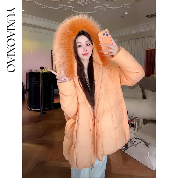 余潇潇【心动热气球】轻奢三防面料90白鹅绒高级保暖连帽宽松羽绒服