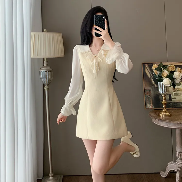 秋季减龄时尚V领设计收腰A字裙女洋气小个子甜美炸街小香风连衣裙