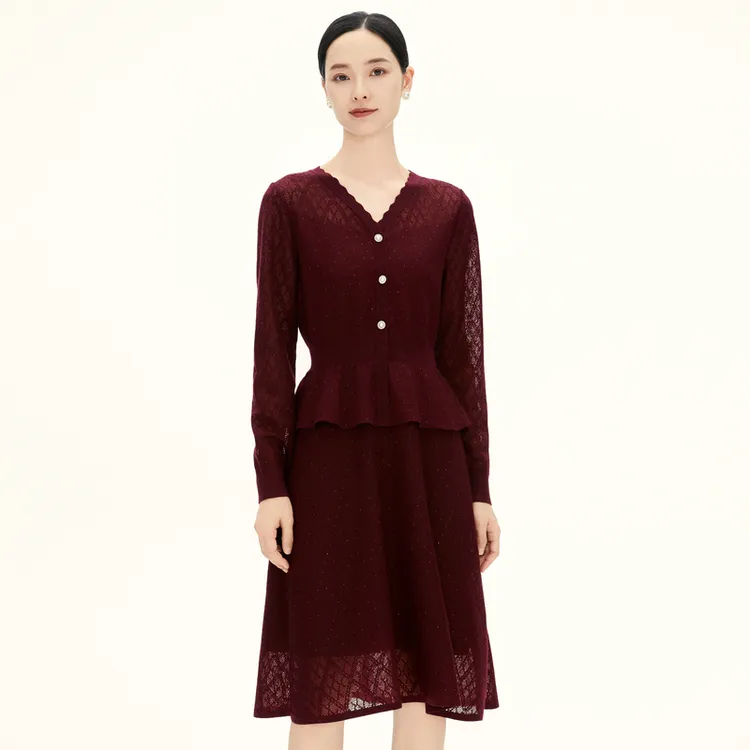 【静奢优雅】娜尔思V领蕾丝连衣裙25秋季新款时尚中长裙女NF09861A5