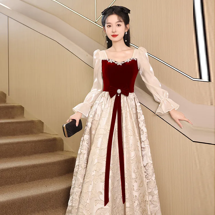 新娘敬酒服2025新款中长款订婚连衣裙显瘦结婚回门宴会礼服女