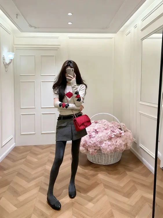 袖套毛衣女2026新款韩系减龄小众菱格巨好看针织衫上衣半身裙套装