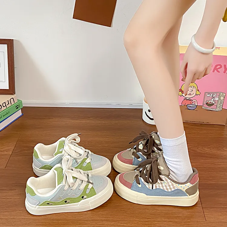 35-43码显脚小秋季款百搭休闲板鞋面包鞋厚底小白鞋41-42大码女鞋