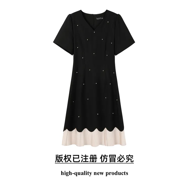 奢姿大码女装2025夏季气质V领百褶连衣裙胖妹妹钉珠设计时尚裙子