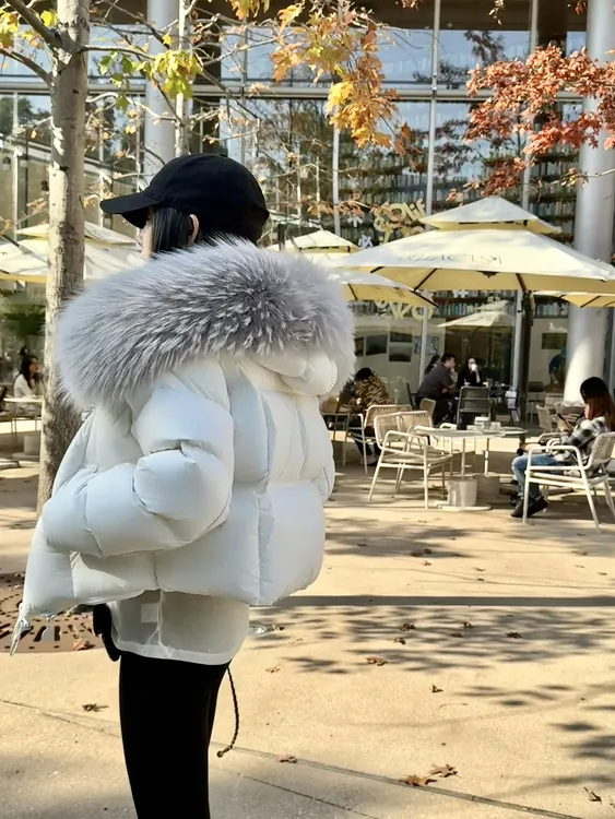 2025冬季新款时尚洋气简约设计师大毛领90白鸭绒羽绒服加厚外套女