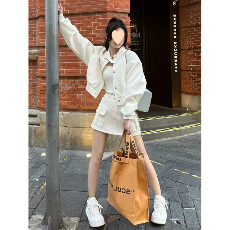 韩版棒球服短款外套短裙两件套秋新款港风女时尚小个子夹克套装