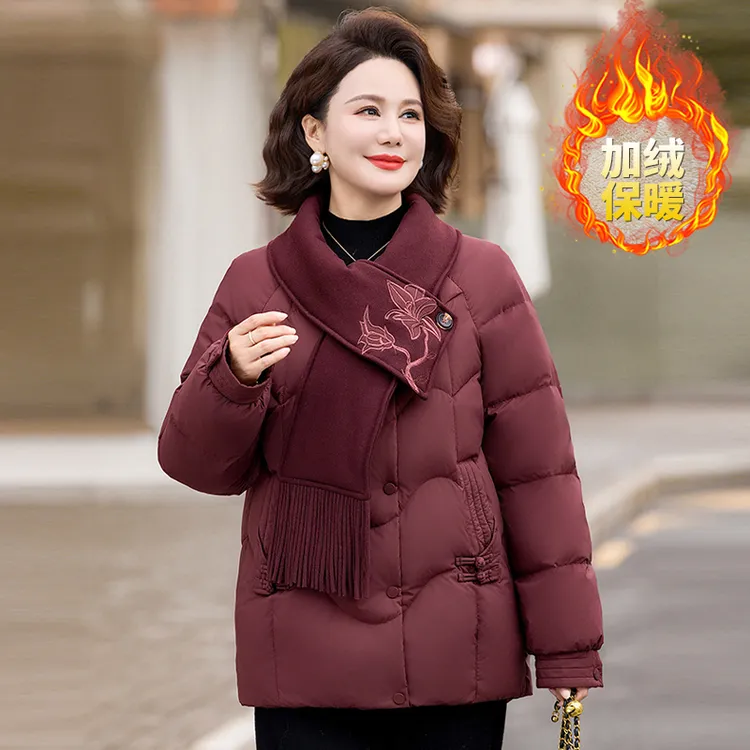 洋气妈妈冬装时尚加绒加厚棉服2025新款中老年女装围巾款保暖棉衣