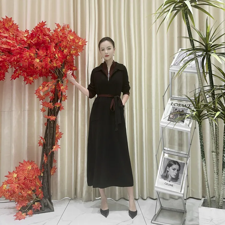 A079黑酒红假两件带腰封设计款气质秋冬轻奢针织连衣裙时尚复古