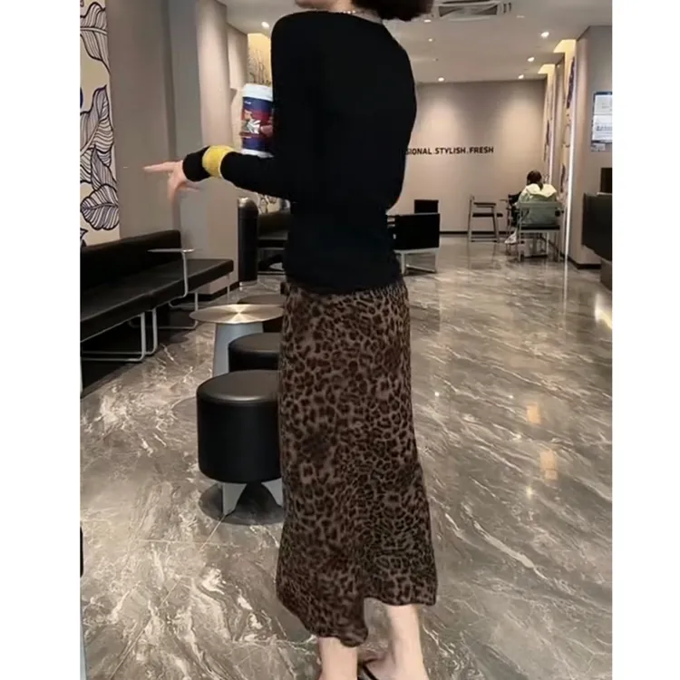 Y时尚百搭休闲豹纹半身裙上衣搭配显瘦百搭